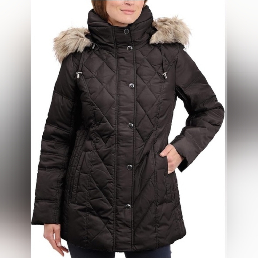 194. NWT - London Fog Quilted Black Puffer Coat w/ Faux Fur Trim Hood